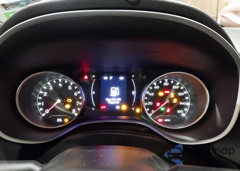 2020 Jeep Compass Altitude 4X4 z USA, uszkodzony, nr VIN 3C4NJDBB6LT139601